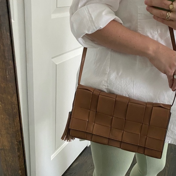 Authentic Michael Kors Crossbody Clutch - Picture 5 of 6